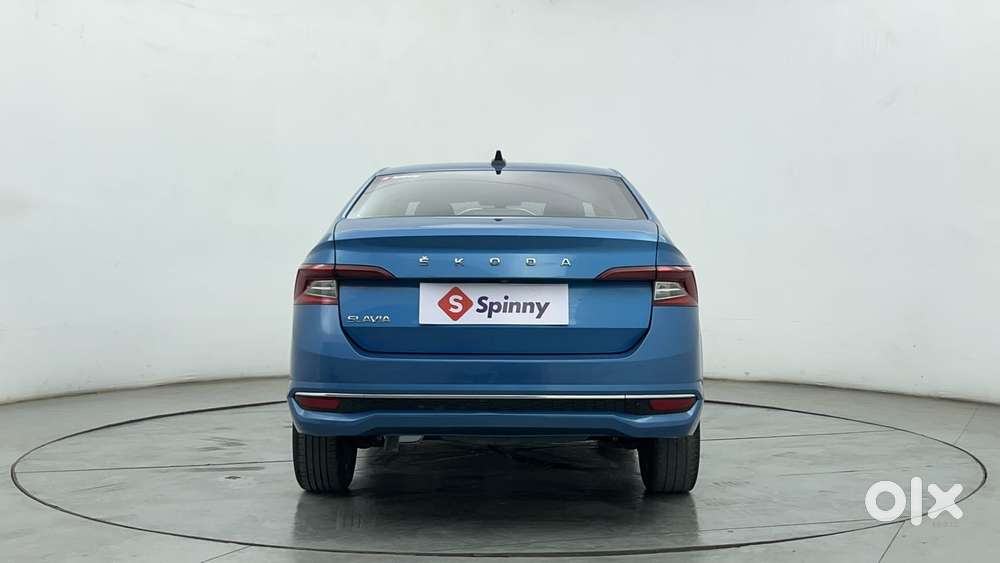 Skoda Slavia Style 1.0l Tsi At, 2023, Petrol