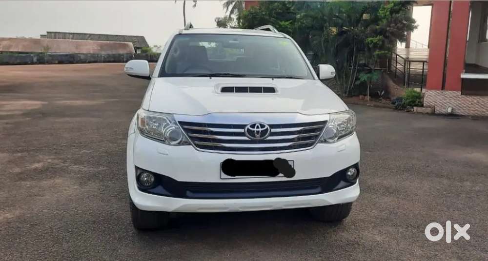 Toyota Fortuner 2012 Diesel 186000 Km Driven