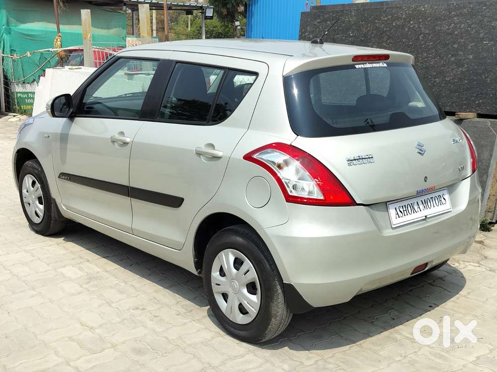 Maruti Suzuki Swift Vxi Abs Bsiv, 2017, Petrol