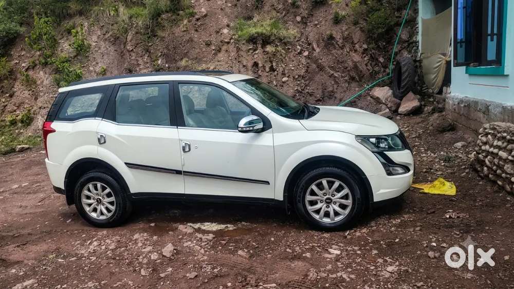 Mahindra Xuv500 2017 Year Model