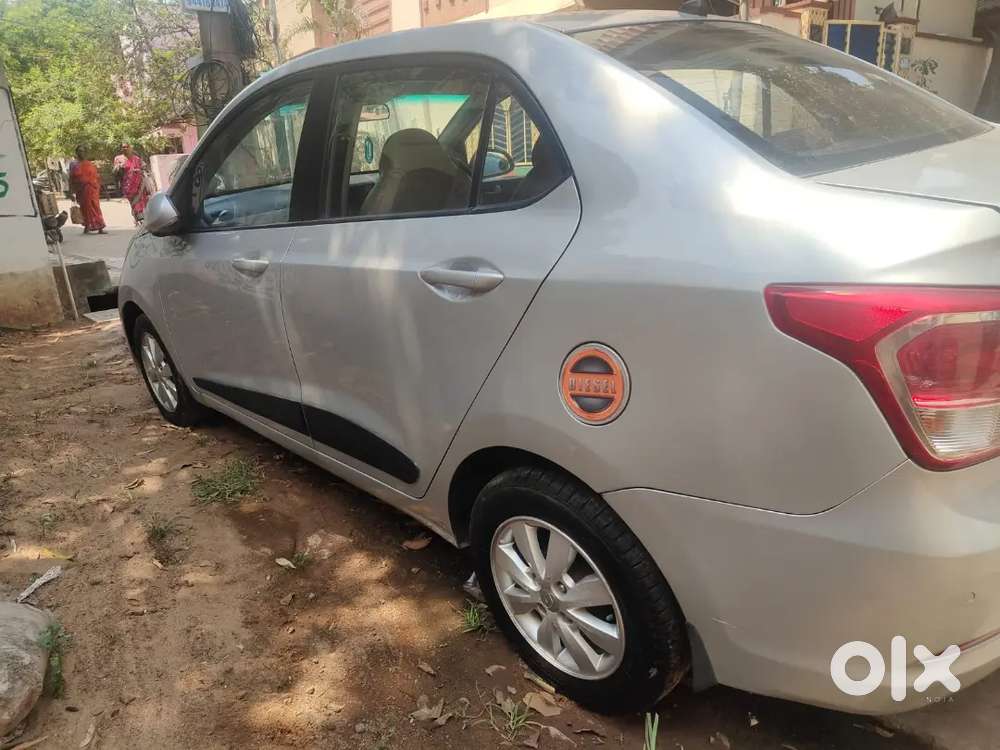 Hyundai Xcent 2015 Diesel 130000 Km Driven Well Maintained