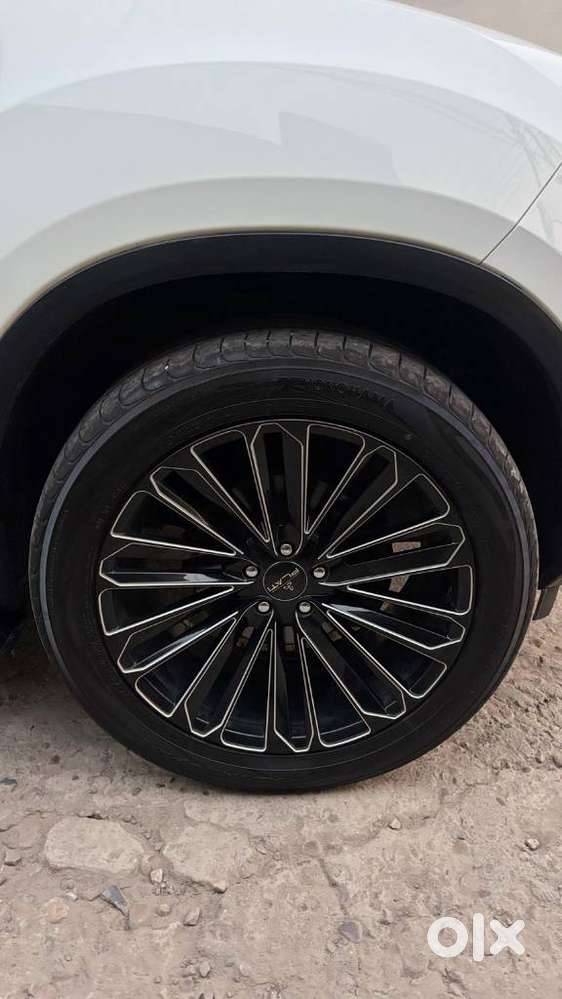 Tata Safari, 2022, Diesel
