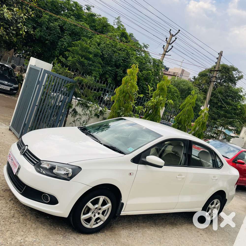 Volkswagen Vento 2010-2013 Petrol Highline, 2013, Petrol