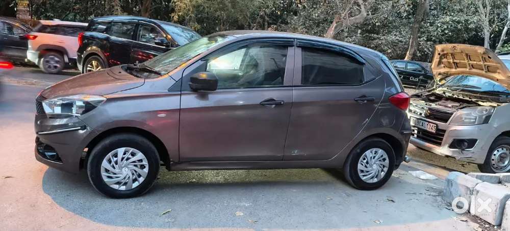 Tata Tiago 2017 Petrol 70000 Km Driven