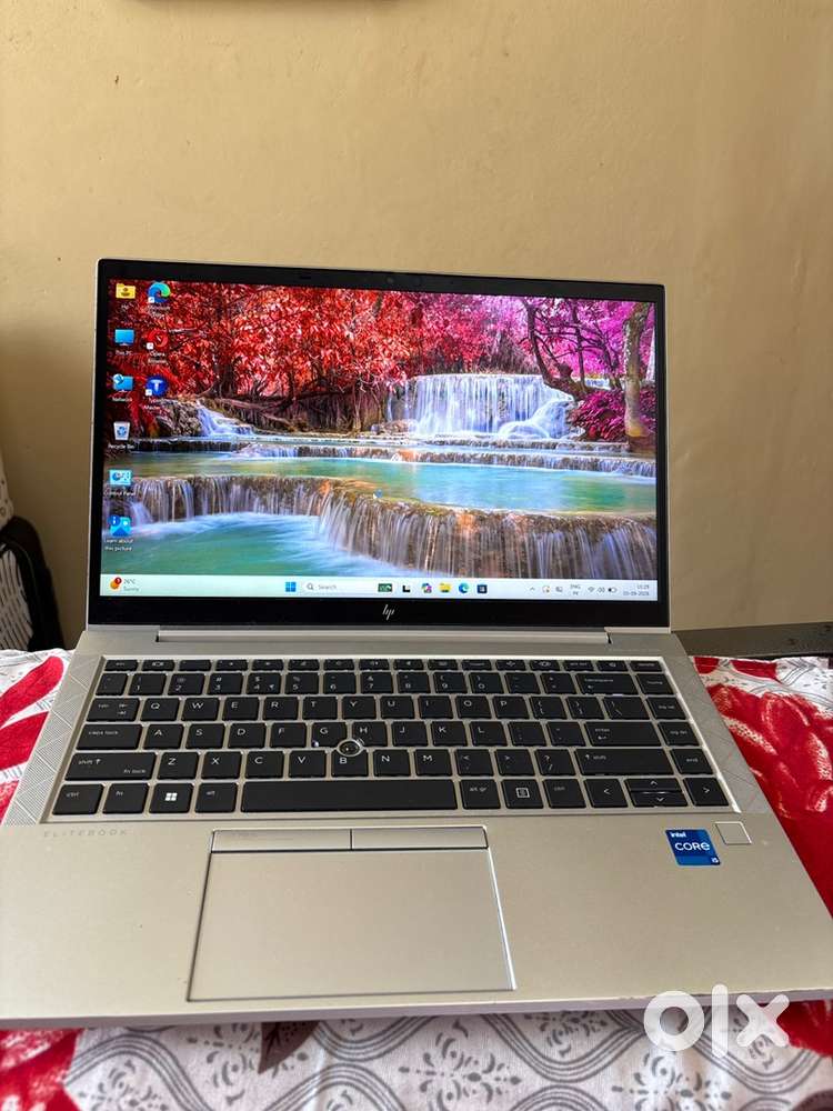 HP Elitebook 840 G8 - intel core i5 11th Gen  8GB RAM  512GB SSD