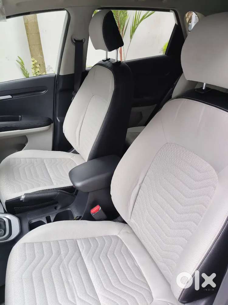 Kia Sonet Petrol 2021