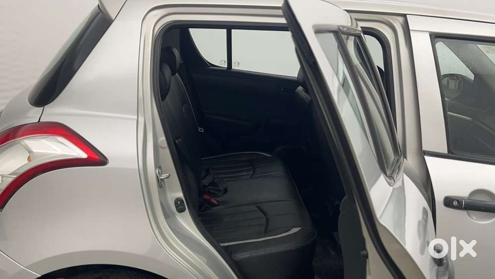 Maruti Suzuki Swift 1.2 Lxi (o), 2016, Petrol