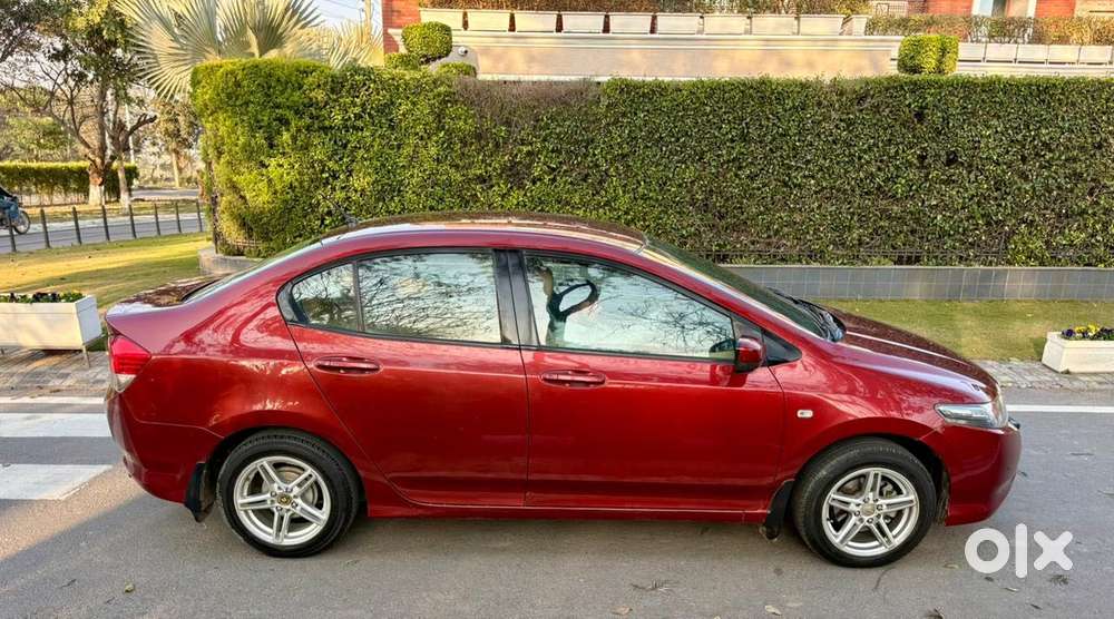 Honda City V Inspire, 2011, Petrol