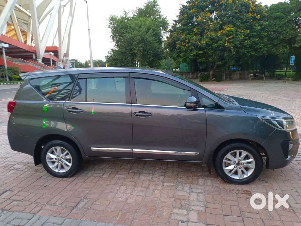 Toyota Innova Crysta 2.4 G Mt, 2017, Diesel