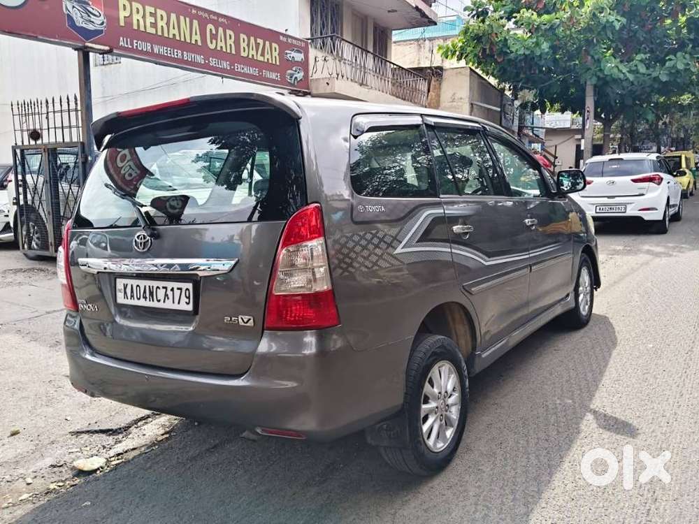 Toyota Innova 2.5 Vx (diesel) 8 Seater, 2012, Diesel