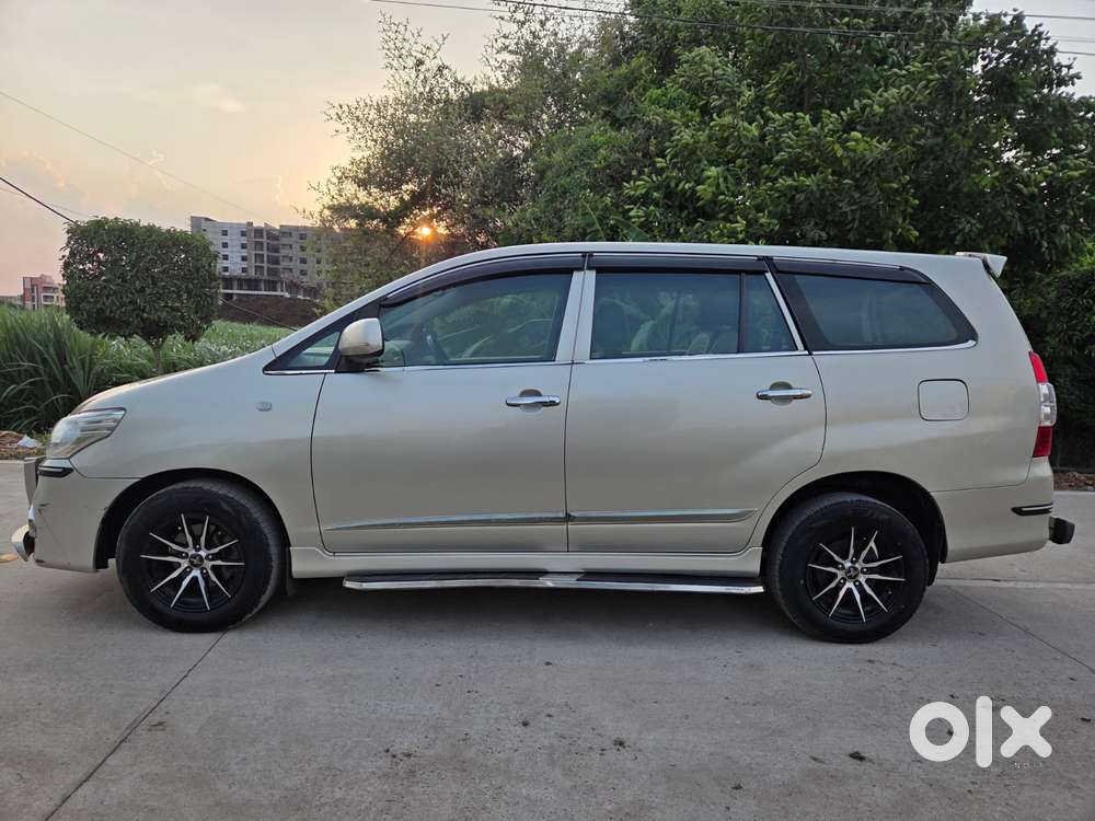 Toyota Innova 2.5 G (diesel) 7 Seater, 2016, Diesel