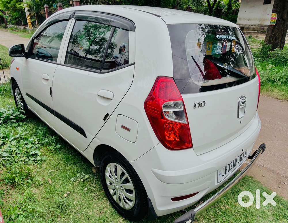 Hyundai I10 Sportz 2016 Km Driven