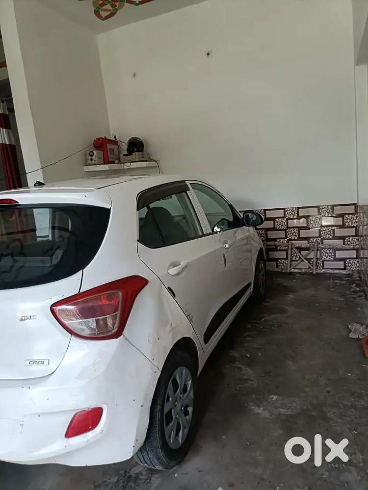 Hyundai Grand I10 2016 Diesel 95000 Km Driven