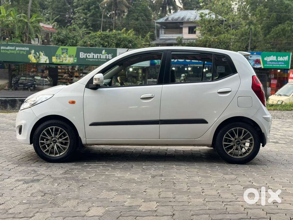 Hyundai I10 Magna O, 2015, Petrol
