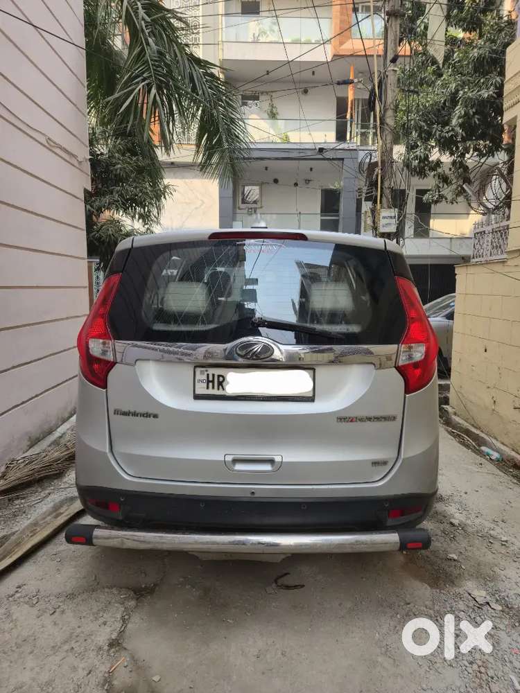 Mahindra Marazzo M6 (2018) – Well Maintained  Ready To Drive