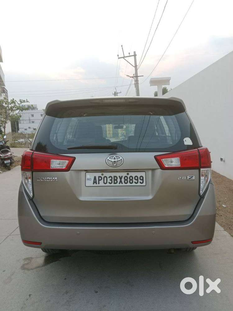 Toyota Innova Crysta 2.8z Automatic, 2016, Diesel