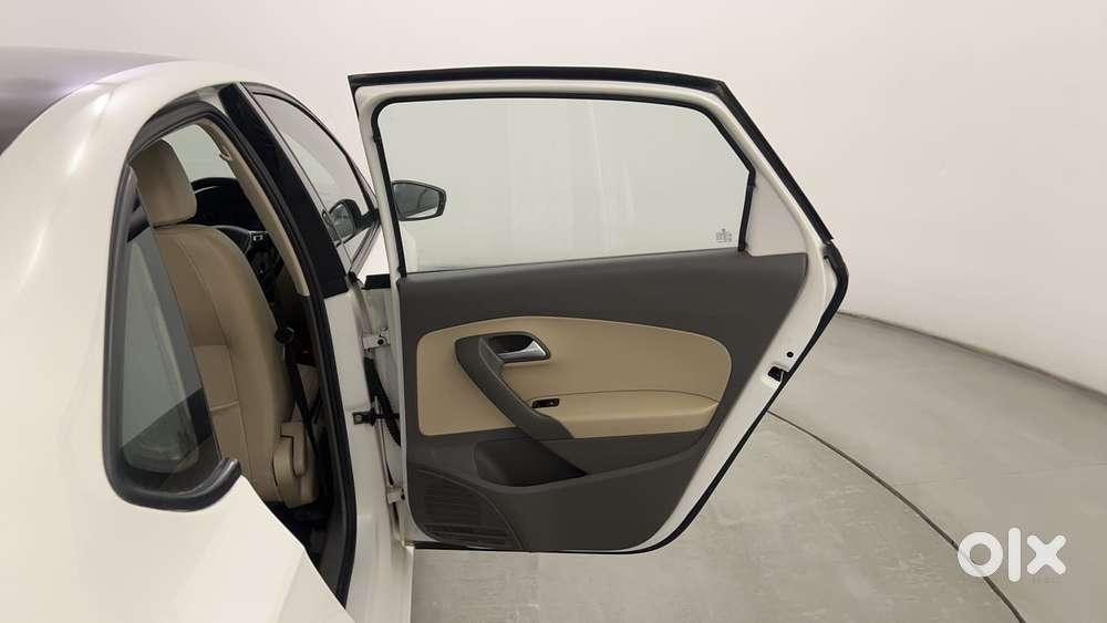 Volkswagen Vento 2010-2013 Petrol Highline, 2016, Petrol