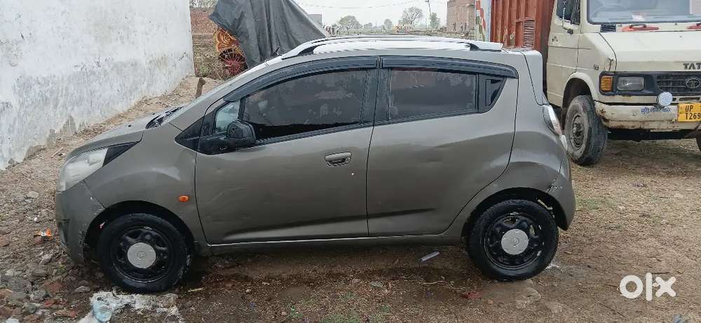 3/4 Month Baki Hn Service Abhi Karai H Dl No..hai