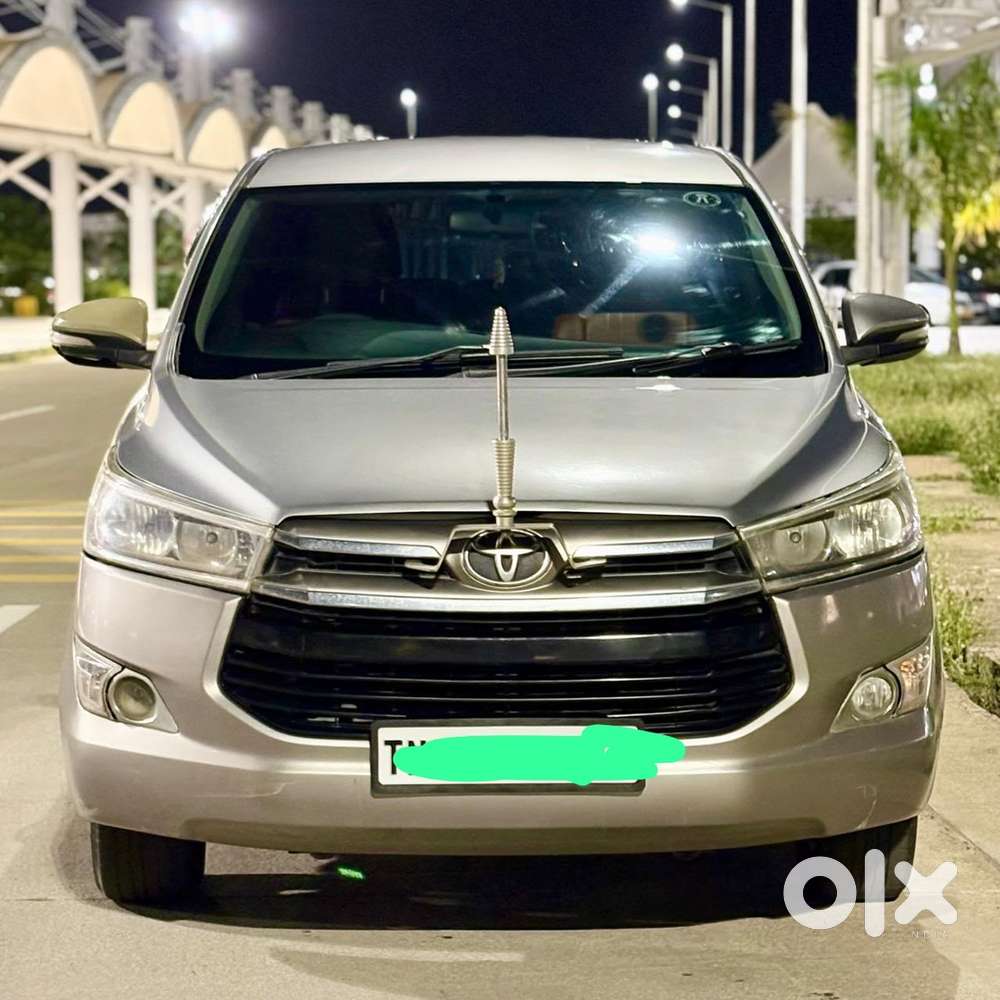 2016 Toyota Innova Crysta