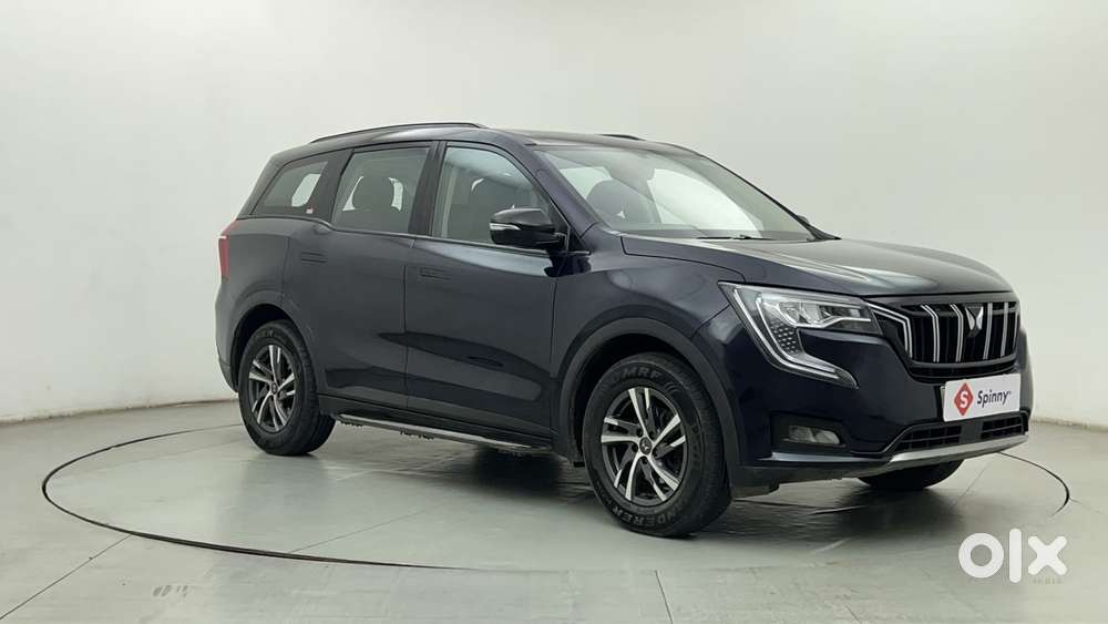 Mahindra Xuv700 2.0 Ax 5 Petrol Mt 7 Str, 2022, Petrol