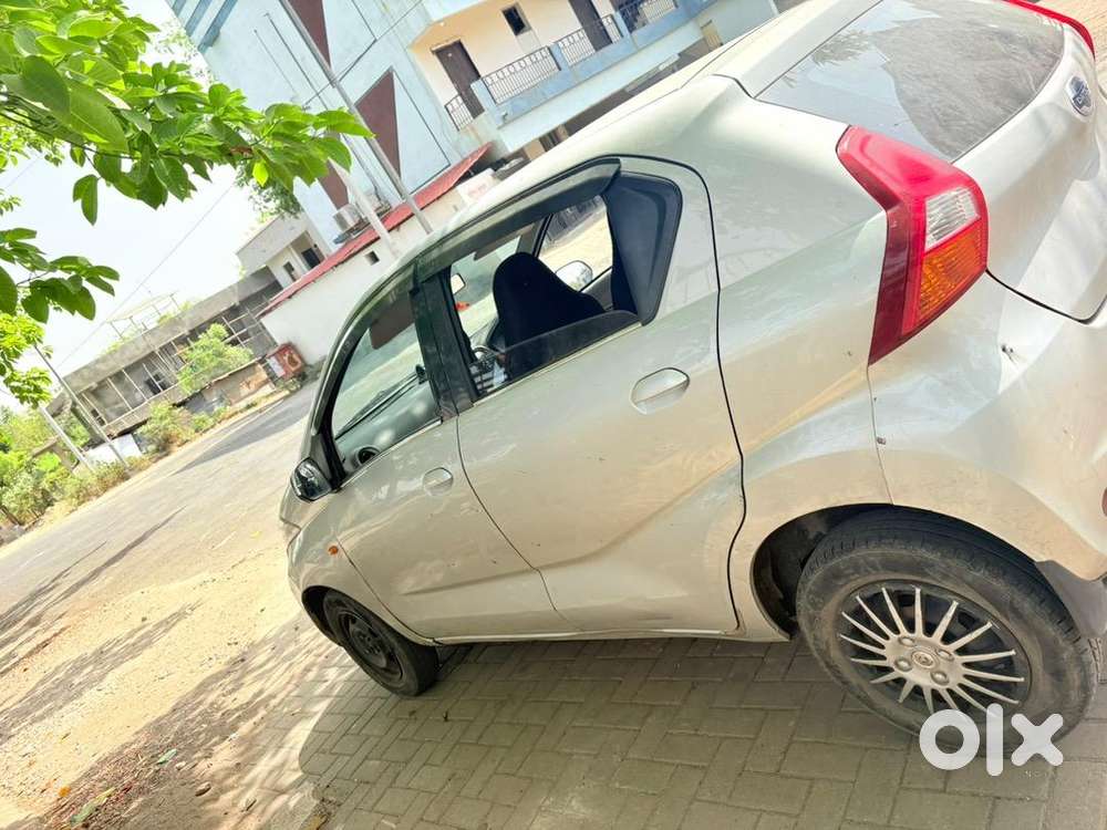 Datsun Redigo Petrol Manual 2017