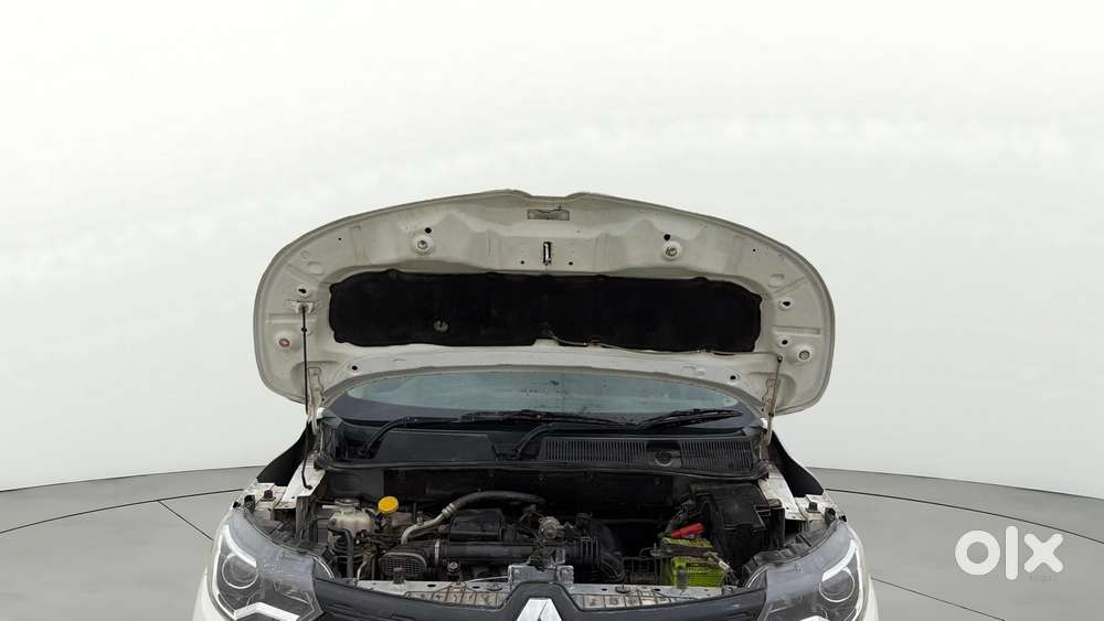 Renault Triber 1.0 Rxe, 2020, Petrol