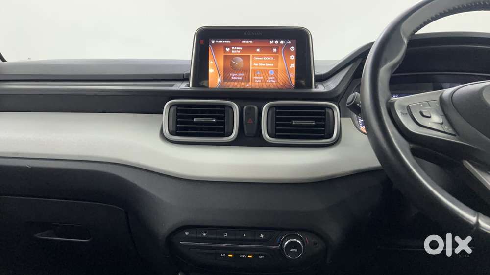 Tata Punch 1.2 Revotron Creative Dual Tone, 2022, Petrol