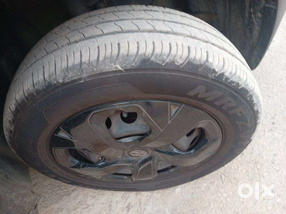 Tata Punch 1.2 Revotron Adventure Camo, 2022, Petrol