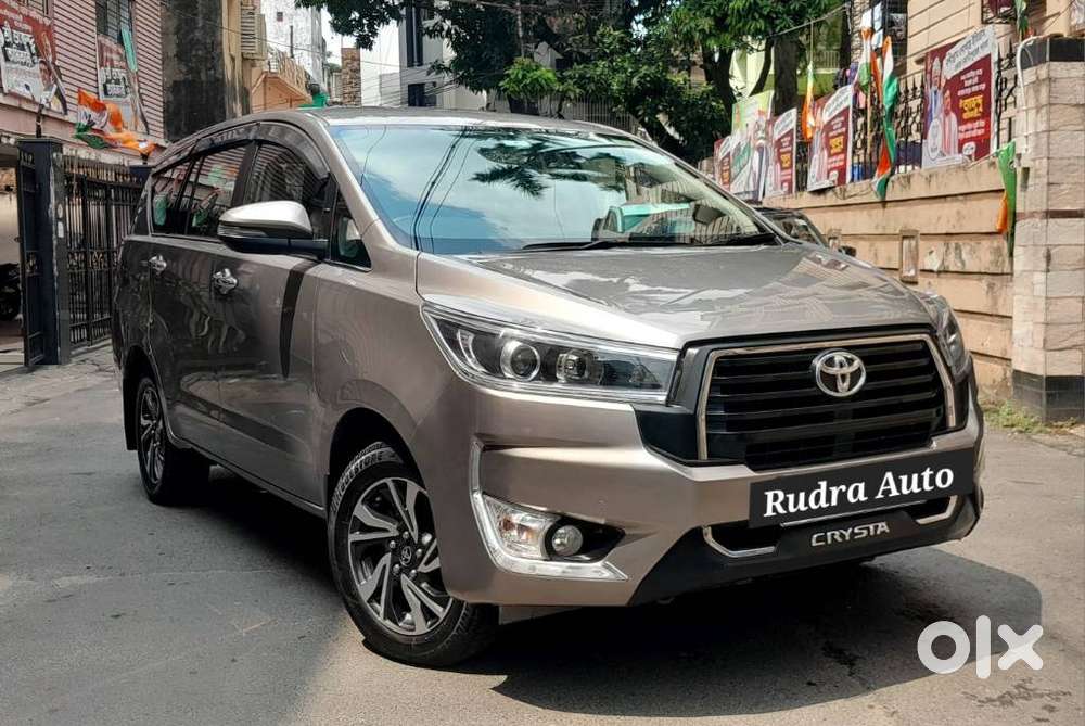 Toyota Innova Crysta 2.4 V 8 Str, 2023, Diesel