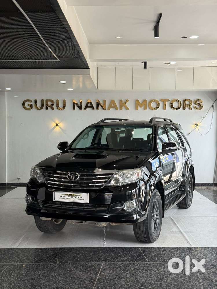 Toyota Fortuner 4x4 At 2.8 Diesel, 2015