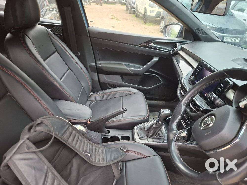 Skoda Slavia 1.0 Tsi Style At, 2022, Petrol