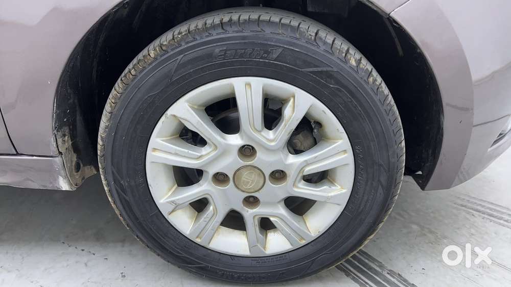 Tata Tiago Xza, 2018, Petrol