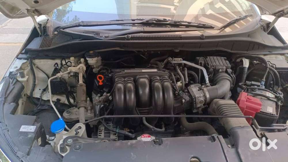 Honda City 5th Genvx Cvt I-vtec 2022 Sunroof Model