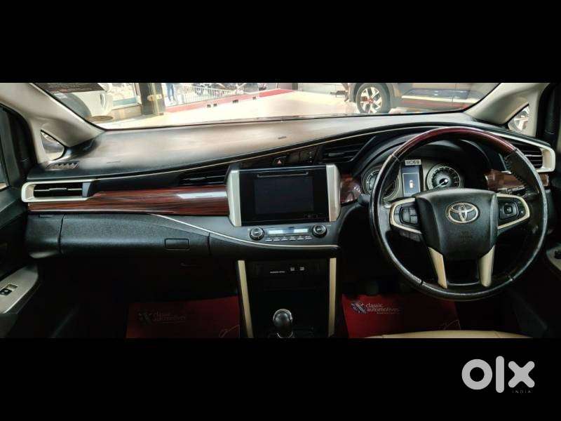 Toyota Innova Crysta 2.4 V, 2017, Diesel