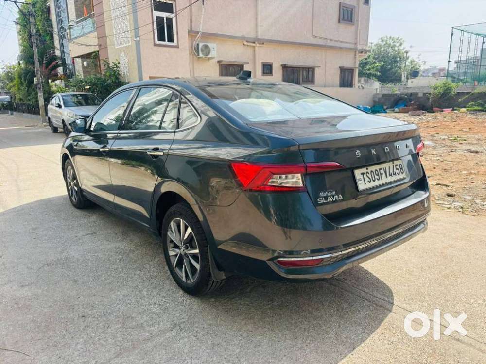Skoda Slavia Style 1.0l Tsi At, 2022, Petrol