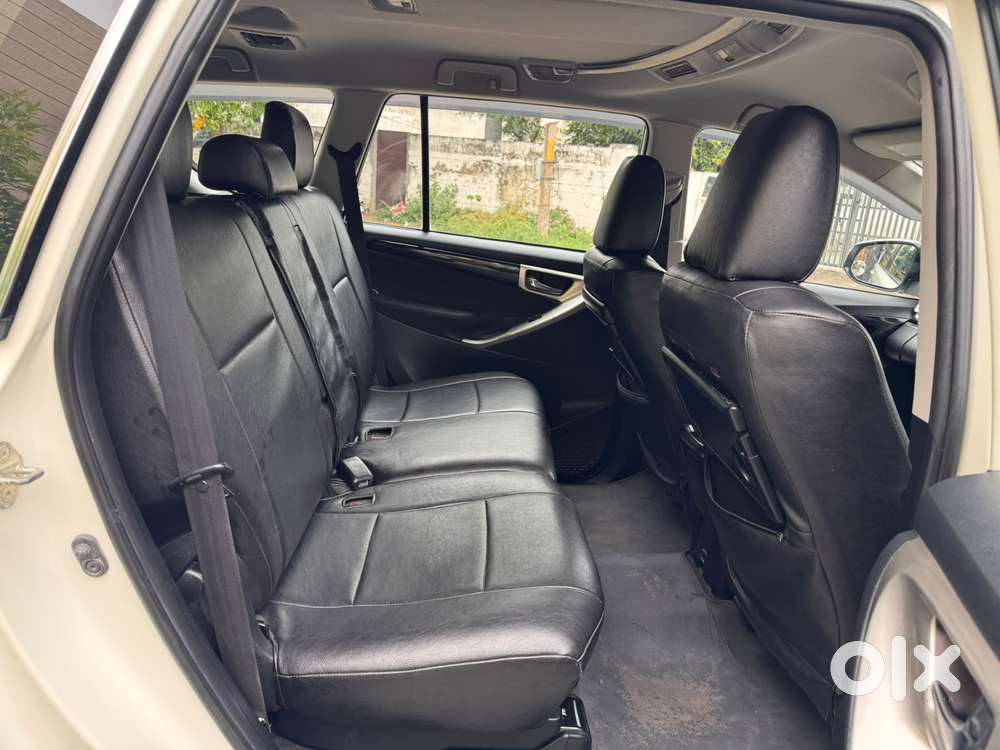Toyota Innova Crysta 2.4 V 7 Str, 2017, Diesel