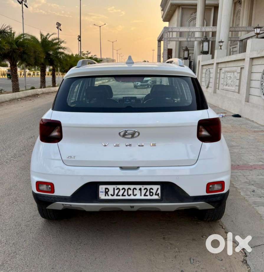 Hyundai Venue 1.5 Crdi Sx (o), 2021, Diesel