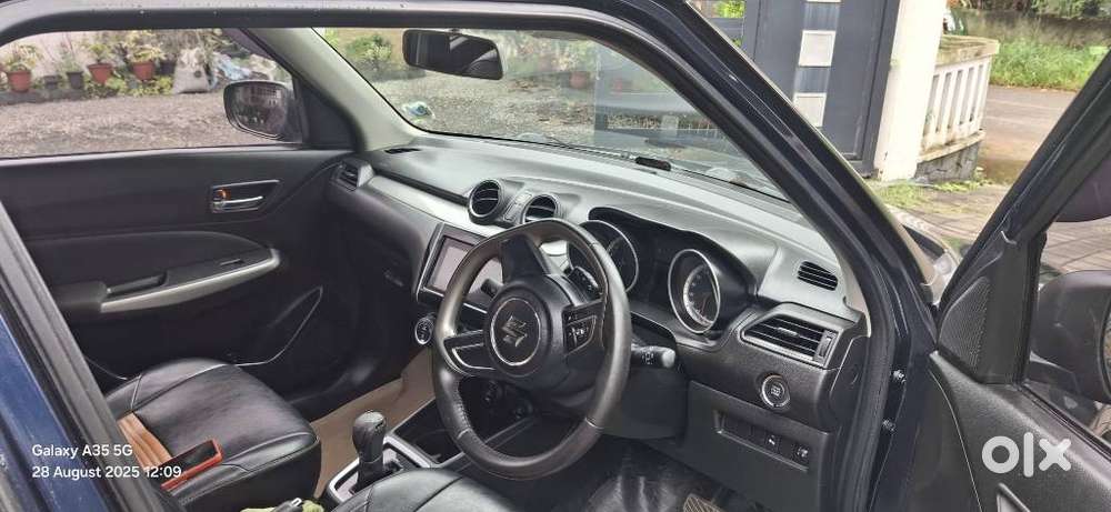 Maruti Suzuki Swift Amt Zxi Plus, 2019, Petrol
