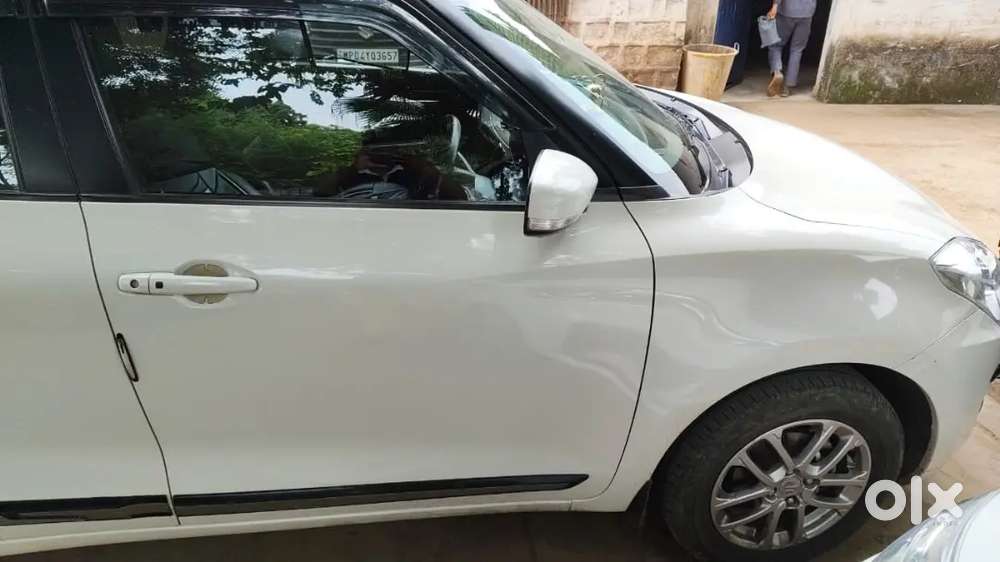 Maruti Suzuki Swift Vxi 2023