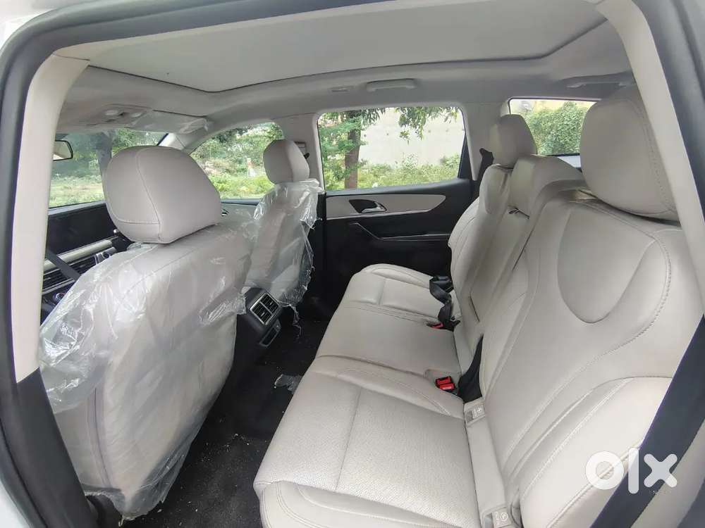 Mahindra Xuv700 2025