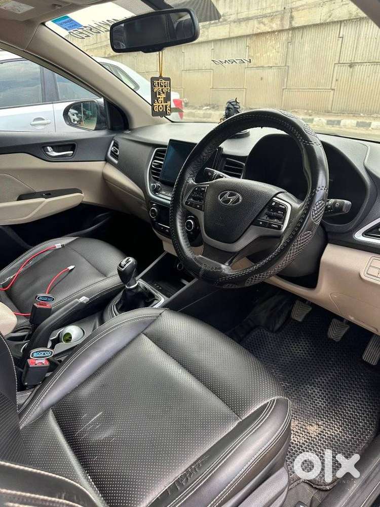 Hyundai Verna, 2023, Petrol