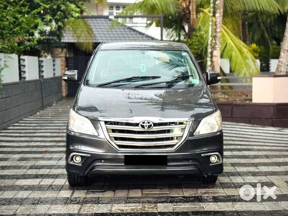 Toyota Innova 2.5 Gx 8 Str Bs-iii, 2015, Diesel