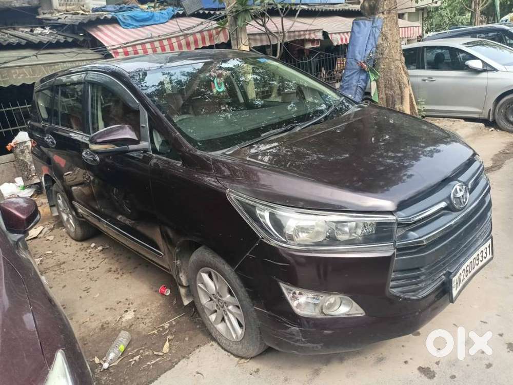Toyota Innova Crysta 2.7 Gx Limited Edition At 7 Str, 2017, Petrol