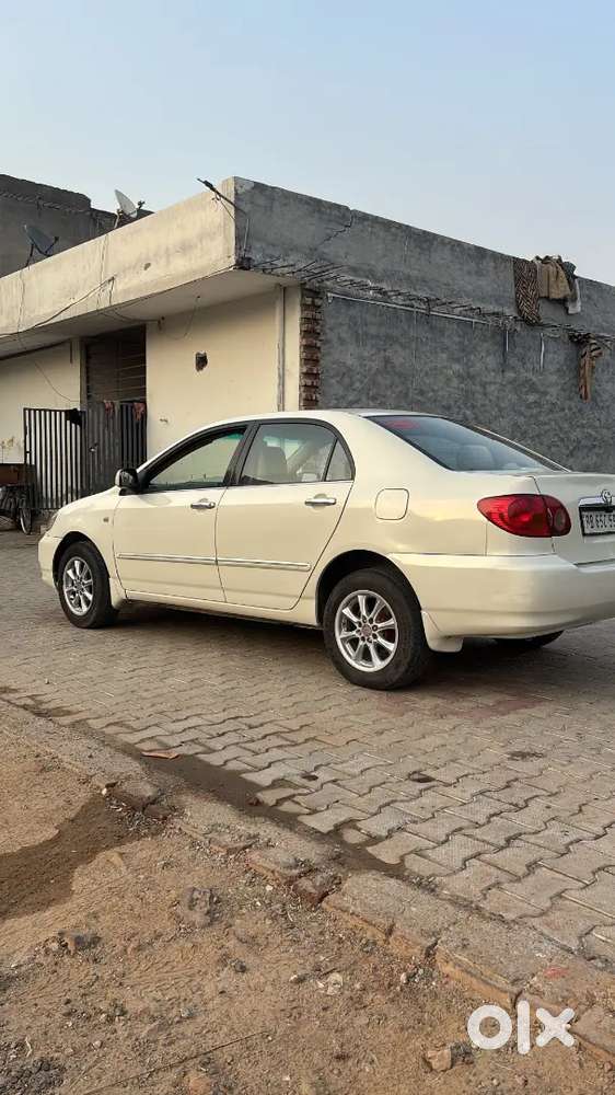 Toyota Corolla Altis 2004 Manual Petrol