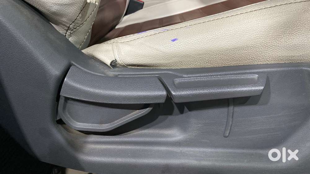 Hyundai Aura Sx (o) Manual, 2023, Petrol