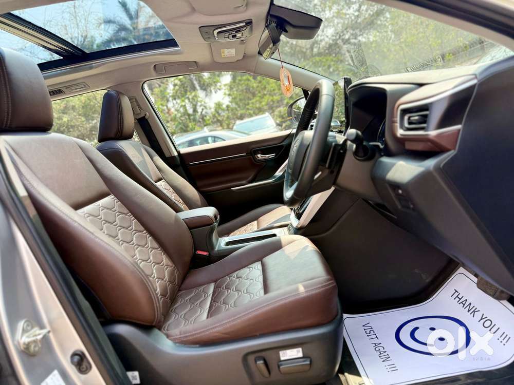 Toyota Innova Hycross 2.0 Zx (o) Hybrid 7 Str, 2024, Petrol