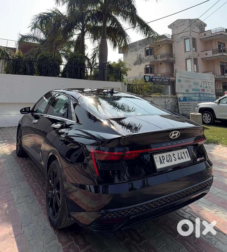 Hyundai New Verna Turbo Dct