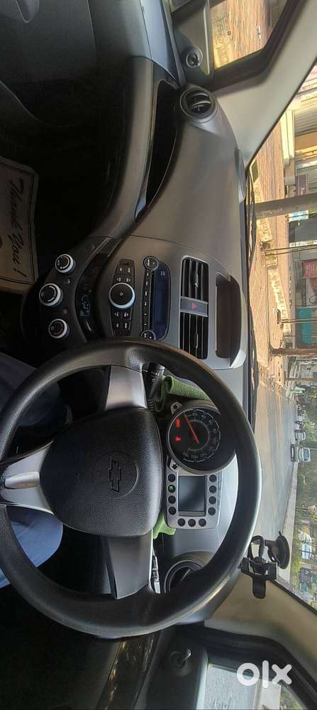 Beat Car 2011 Cng