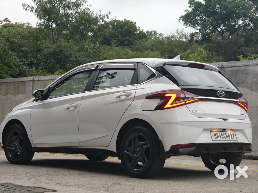 Hyundai I20 Sportz 1.2 Ivt, 2023, Petrol