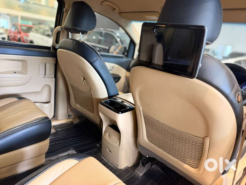 Kia Carnival Premium, 2021, Diesel